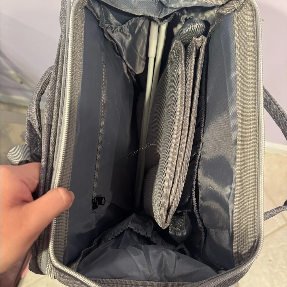 NWOT BabbleRoo Diaper bag backpack in grey‎